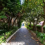 Via Annibale Caccavello 10 - Primo Piano